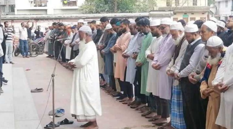 ওসমান হাদীর গায়েবানা জানাজা অনুষ্ঠিত